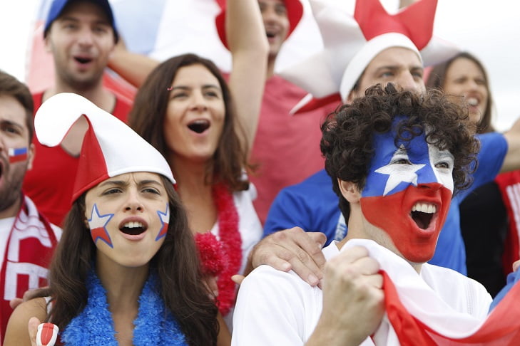 Fans of Chile
