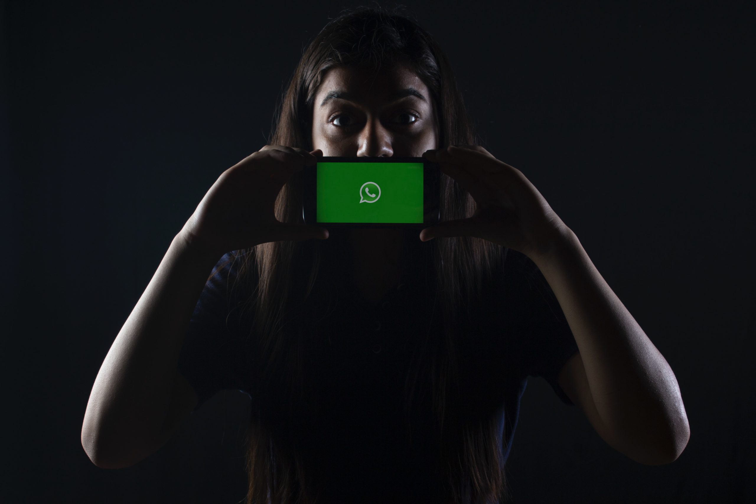 Idec quer combater nova política de privacidade do WhatsApp no Brasil