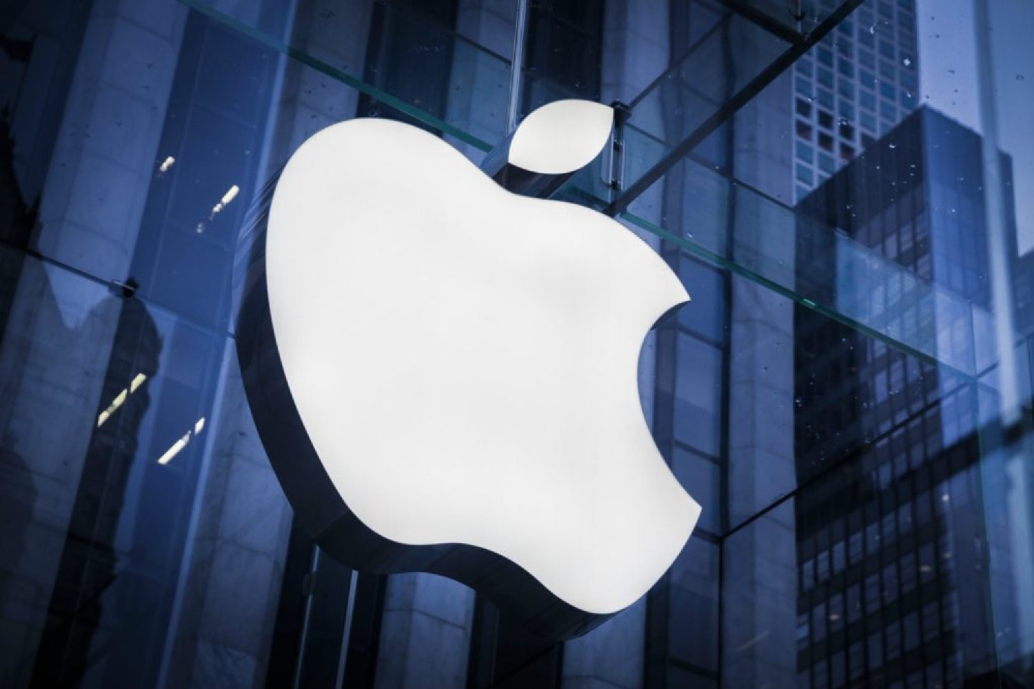 Rússia vai multar Apple por violação de leis antitruste